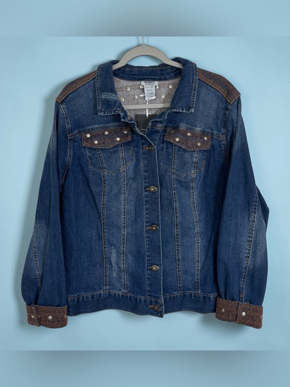NEW Monroe & Main Denim Embroidered Studded Y2K Jean Jacket Size 1X Stylish Bold